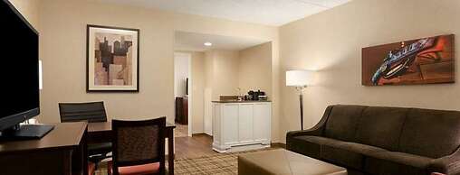 Embassy Suites by Hilton Cleveland Beachwood
