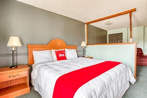 OYO Townhouse Tulsa Woodland Hills