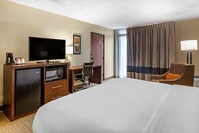 Comfort Inn & Suites near Danville Mall
