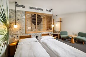 Alpha Palmiers by Fassbind