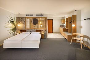 Alpha Palmiers by Fassbind