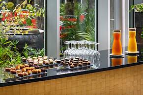 Alpha Palmiers by Fassbind