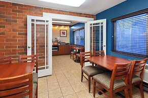 Days Inn by Wyndham Rockford I-90 Casino District
