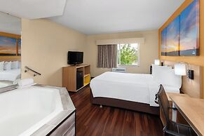 Days Inn by Wyndham Rockford I-90 Casino District