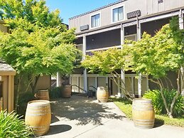 Best Western Plus Inn At The Vines