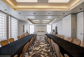 Coast Chilliwack Hotel by APA