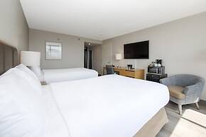 Coast Chilliwack Hotel by APA