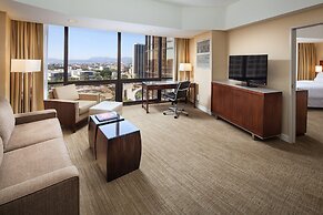 The Westin Bonaventure Hotel and Suites, Los Angeles