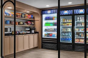 Crowne Plaza Louisville Airport Expo Ctr by IHG