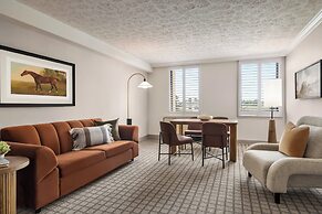 Crowne Plaza Louisville Airport Expo Ctr by IHG