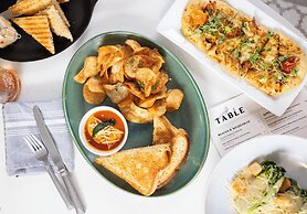 Crowne Plaza Louisville Airport Expo Ctr by IHG