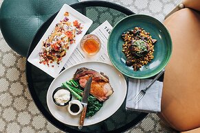 Crowne Plaza Louisville Airport Expo Ctr by IHG