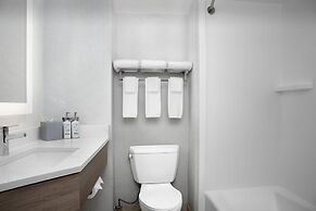 Holiday Inn Express Washington DC - BW Parkway by IHG