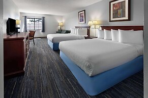 Days Inn by Wyndham Iron Mountain