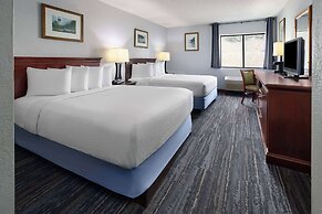 Days Inn by Wyndham Iron Mountain