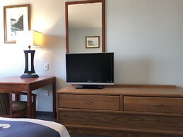 Days Inn by Wyndham Iron Mountain