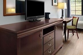 Days Inn by Wyndham Iron Mountain