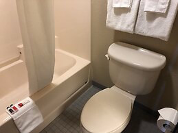 Days Inn by Wyndham Iron Mountain
