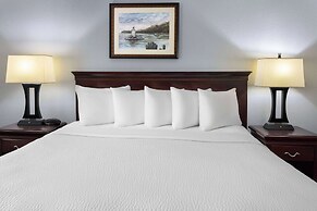 Days Inn by Wyndham Iron Mountain