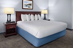Days Inn by Wyndham Iron Mountain