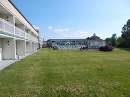 Days Inn by Wyndham Carlisle North