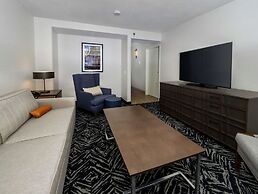 DoubleTree by Hilton Jamestown