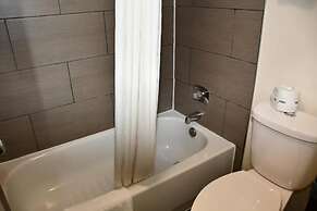 Stillwater Inn & Suites
