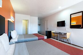 Motel 6 Santa Fe, NM - Downtown