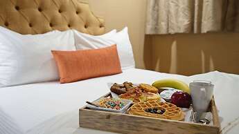 Best Western Plus Sunset Plaza Hotel