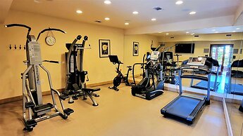 Best Western Plus Sunset Plaza Hotel
