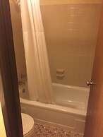 Sunset Inn & Suites - Lincoln Airport