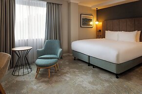 Crowne Plaza London- Gatwick Airport by IHG