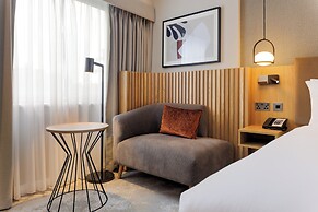 Crowne Plaza London- Gatwick Airport by IHG