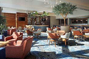Crowne Plaza London- Gatwick Airport by IHG