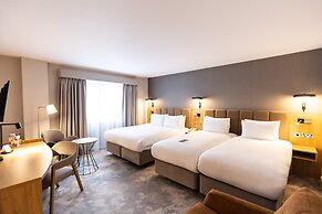 Crowne Plaza London- Gatwick Airport by IHG