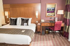 Crowne Plaza London- Gatwick Airport by IHG
