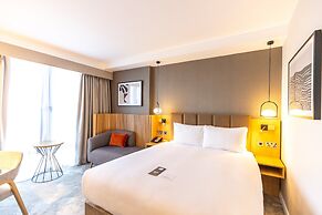 Crowne Plaza London- Gatwick Airport by IHG