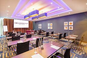 Crowne Plaza London- Gatwick Airport by IHG