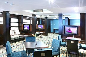 Crowne Plaza London- Gatwick Airport by IHG