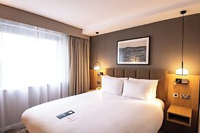 Crowne Plaza London- Gatwick Airport by IHG