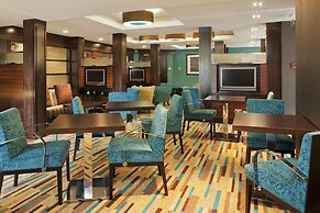 Crowne Plaza London- Gatwick Airport by IHG