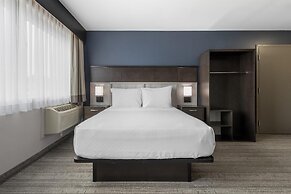 Best Western Plus Chocolate Lake Hotel