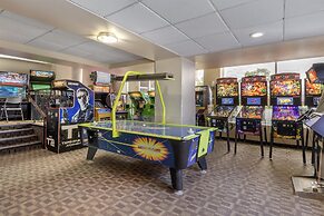 Best Western Plus Chocolate Lake Hotel