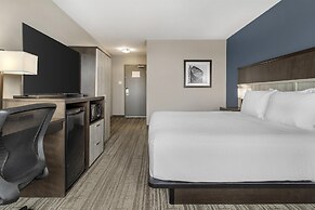 Best Western Plus Chocolate Lake Hotel