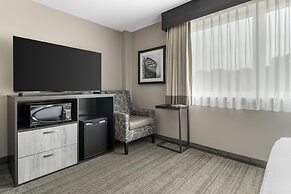 Best Western Plus Chocolate Lake Hotel
