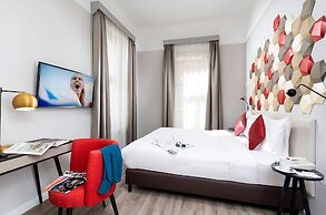 Three Corners Hotel Art