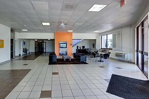 Executive Inn & Suites