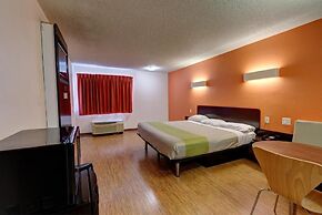 Executive Inn & Suites