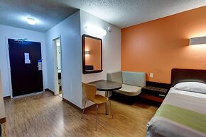 Executive Inn & Suites