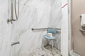 Red Roof Inn Tampa Fairgrounds – Casino